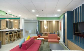 Hampton by Hilton Saltillo