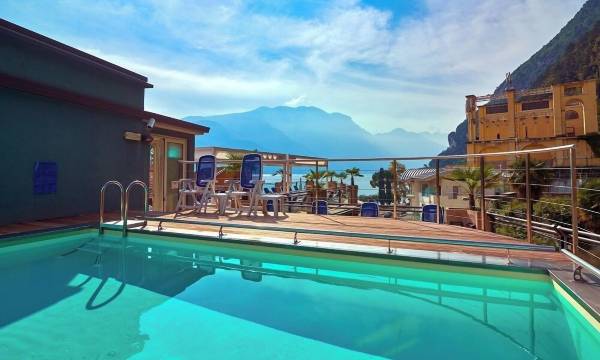 Hotel Europa - Skypool & Panorama
