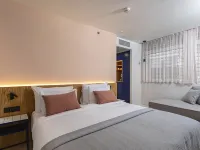 Artist Hotel - an Atlas Boutique Hotel Hotels in der Nähe von Tayelet-Promenade
