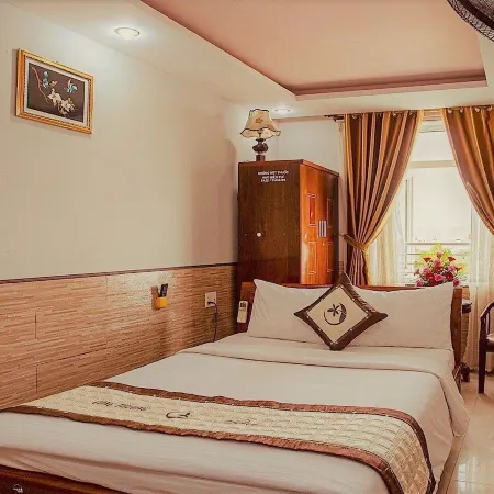 Cong Thuong Hotel