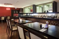 Ibis Belfast Queens Quarter - breakfast