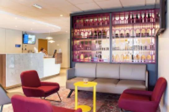 Brit Hotel Caen Nord - Mémorial