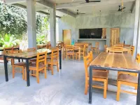 Surf Gangs Arugambay Hotels in Arugam