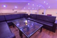 Midpoint Inn Resort Hotels in Kawasoti