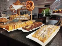 Hotel Schwert - breakfast