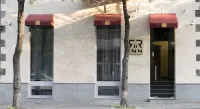 R&R Hotel فنادق في 