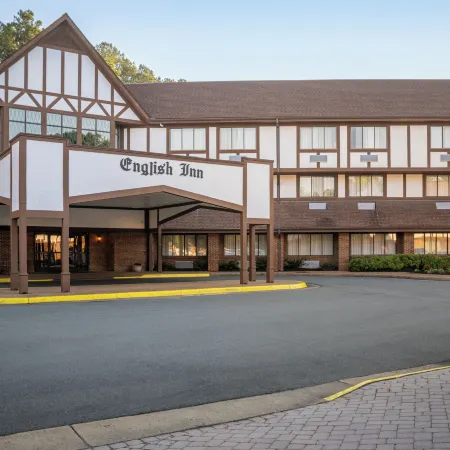 The English Inn of Charlottesville