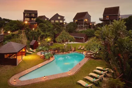 First Group Kowie River Chalets Отели в г. Порт-Альфред