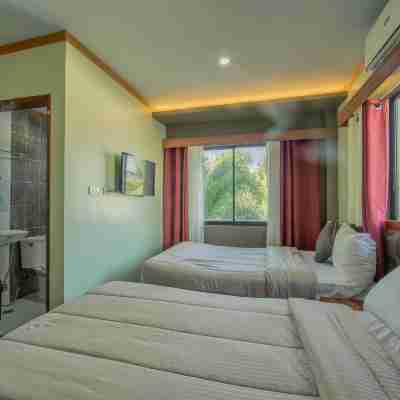 Rawis Resort Hotel Rooms
