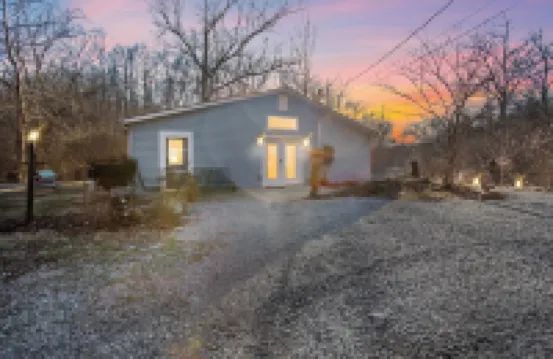 Private setting between flowing creeks, minutes from Cincinnati attractions.