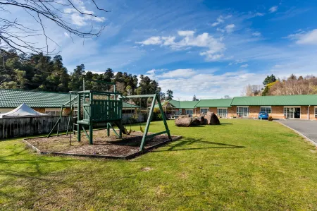 Aspen Court Motel Taihape Отели в г. Пекокау