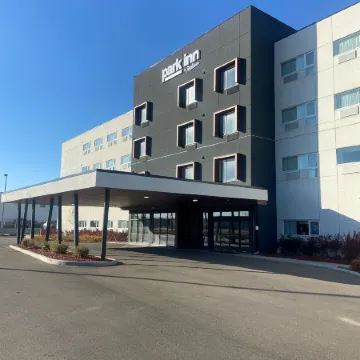 Park Inn by Radisson Edmonton Airport