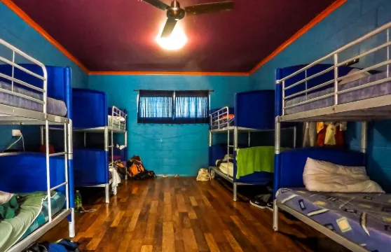 酷香蕉背包客旅館