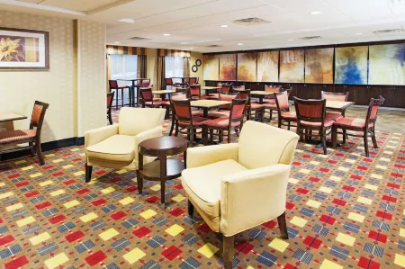La Quinta Inn & Suites by Wyndham Warner Robins - Robins AFB