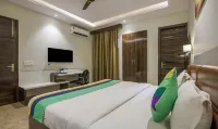 Treebo Swastika Premium - balcony