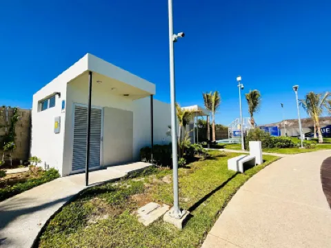 Blue Lagoon Hotel di 