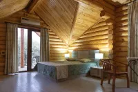 Golden Fish Group Hotels in Urtasaray