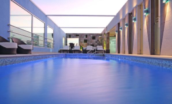 Hampton Inn by Hilton Panama