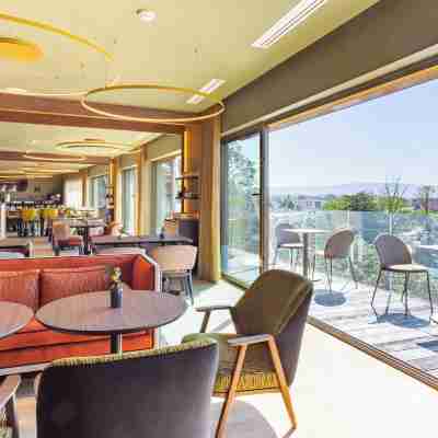 HÔTEL PANORAMA 360 Bourg en Bresse - Cœur de ville Dining/Meeting Rooms