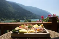 Hotel du Lac - Mountain view
