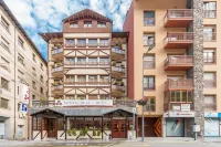 Montecarlo Hôtels à : 