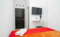 RedDoorz @ Aralia Harapan Indah Hotels in Medan Satria