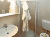 Lignano Riviera apartment with pool access