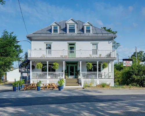 Hotel Victoria Hotels in Saint-Pascal