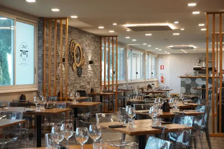 AutoHotel Отели рядом с достопримечательностью «Валлелунга»