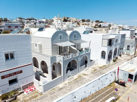 Centrio Fira Suites Отели рядом с достопримечательностью «Feel Santorini»