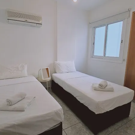 141 LCA - Stay Miracle Apartment