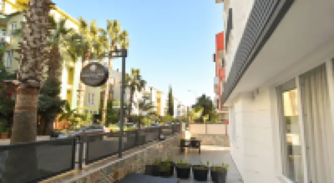 อนาโตเลียน โฮมส์ แอนด์ อพาร์ต