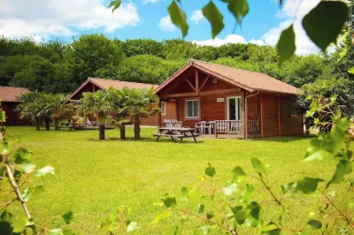 Domaine du Roi Kysmar Hôtels à : Le Nizan