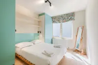 Huswell - Modern family flat steps from the sea Hotels in Knokke-Heist