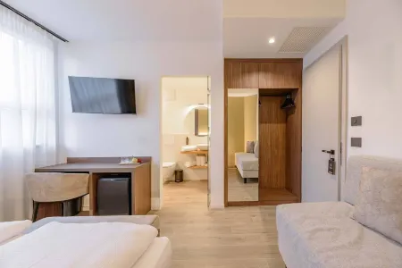 NAOMI Rooms Отели в г. Сегондзано