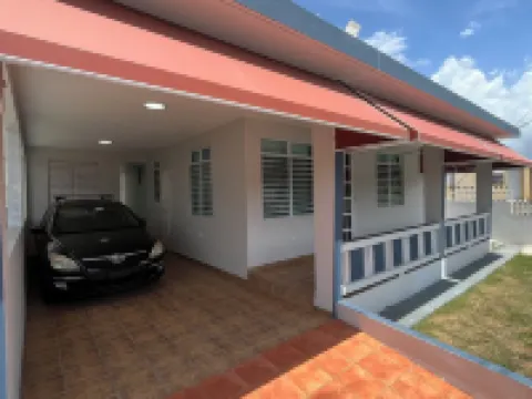 3-Bedroom House in Quebradillas Hoteles en Quebradillas