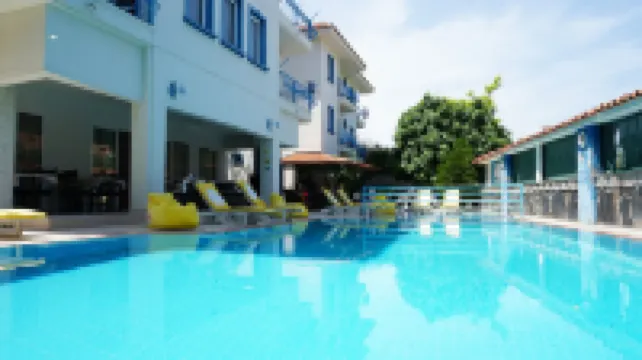 コズ マリゴールド アパート ホテル