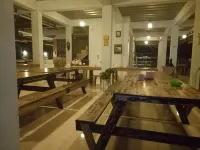 Bajo Sunset Hostel