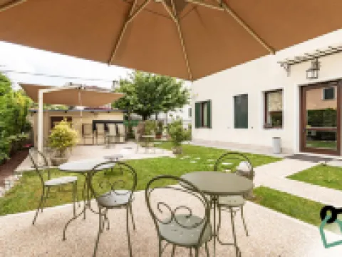 HOTIDAY Room Collection - Dolo Hotéis em Dolo