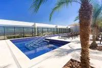 Royal Palm Tower Anhanguera - Pools