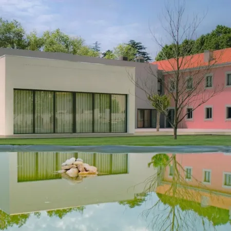 Primavera Perfume Hotel