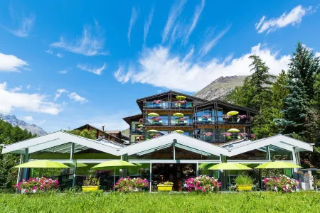 Wellness Spa Pirmin Zurbriggen Отели в г. Saas-Almagell