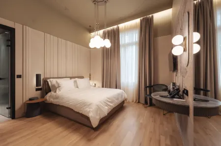 Zenith Premium Suites Отели рядом с достопримечательностью «Monastery of Agia Theodora»