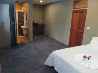 Island Accommodation Nadi Hotels in Votualevu