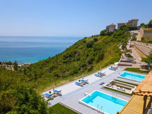 Koumaros Aparthotel - Beach