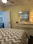 Charming 3-bedroom bungalow recently completely updated in Tavares  WiFi and AC