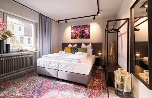 XZLLENZ: 4 pers. | S-Bahn-Nuremberg | Parking | Kitchen | Bathroom | Smart-TV | Wellbeing