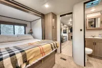 Mountain View Sip & Stay - Near Wineries, Hikes, and Towns!