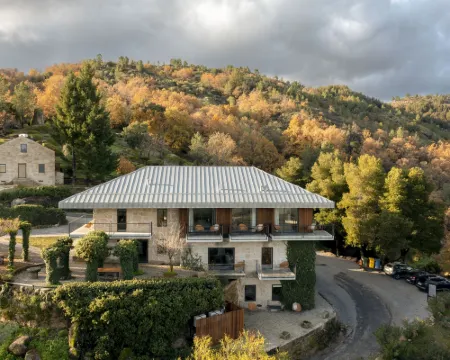 TheVagar Hotels in Belmonte