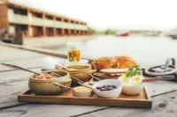 Slottsholmen Hotell Och Restaurang فنادق في فاسترفيك